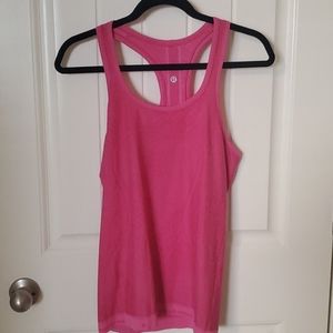 Lululemon pink tanktop